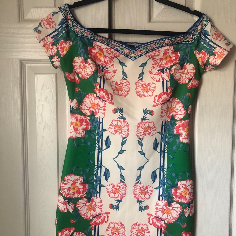 Akira! New Garden Party Dress!! Size M! Beautiful dress never worn. A must buy!